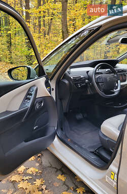 Мінівен Citroen Grand C4 Picasso 2016 в  фото 15 Мінівен Citroen Grand C4 Picasso 2016 в