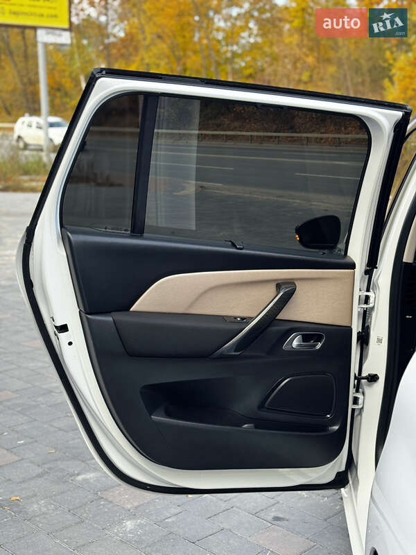 Минивэн Citroen Grand C4 Picasso 2014 в Тернополе фото 34 Минивэн Citroen Grand C4 Picasso 2014 в Тернополе