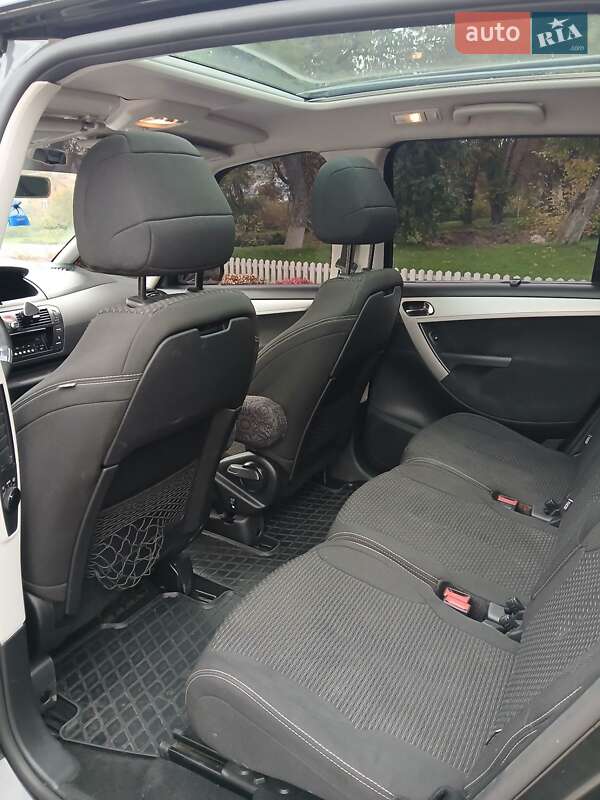 Минивэн Citroen Grand C4 Picasso 2010 в Бережанах