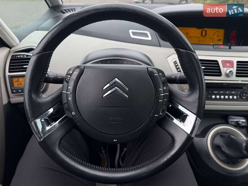 Мінівен Citroen Grand C4 Picasso 2008 в Кривому Розі фото 51 Мінівен Citroen Grand C4 Picasso 2008 в Кривому Розі
