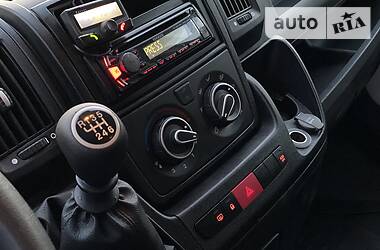 Вантажопасажирський фургон Citroen Jumper 2015 в 