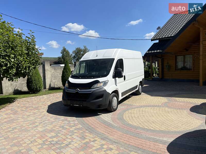 Вантажний фургон Citroen Jumper 2015 в Стрию