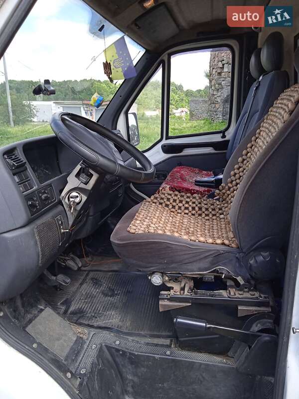 Грузопассажирский фургон Citroen Jumper 1997 в Звягеле