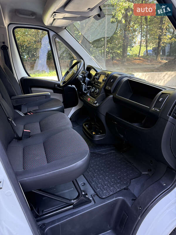 Грузопассажирский фургон Citroen Jumper 2016 в Тернополе