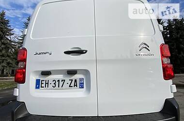 Вантажопасажирський фургон Citroen Jumpy 2017 в 