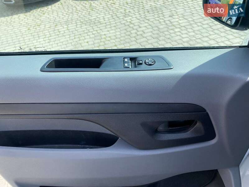 Грузопассажирский фургон Citroen Jumpy 2016 в Львове фото 21 Грузопассажирский фургон Citroen Jumpy 2016 в Львове