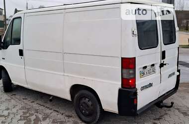Грузовой фургон Citroen Jumpy 2000 в 