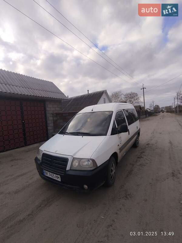 Мінівен Citroen Jumpy 2004 в Сарнах