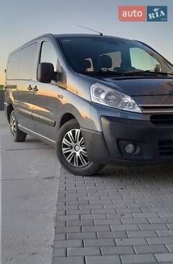 Минивэн Citroen Jumpy 2010 в 