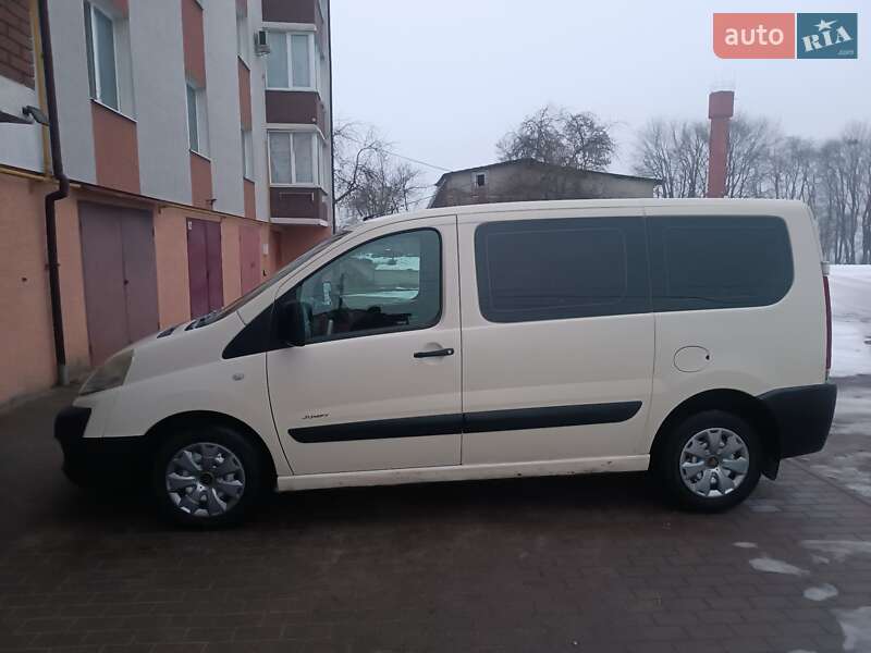 Минивэн Citroen Jumpy 2007 в Новояворовске