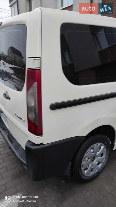 Минивэн Citroen Jumpy 2007 в Новояворовске