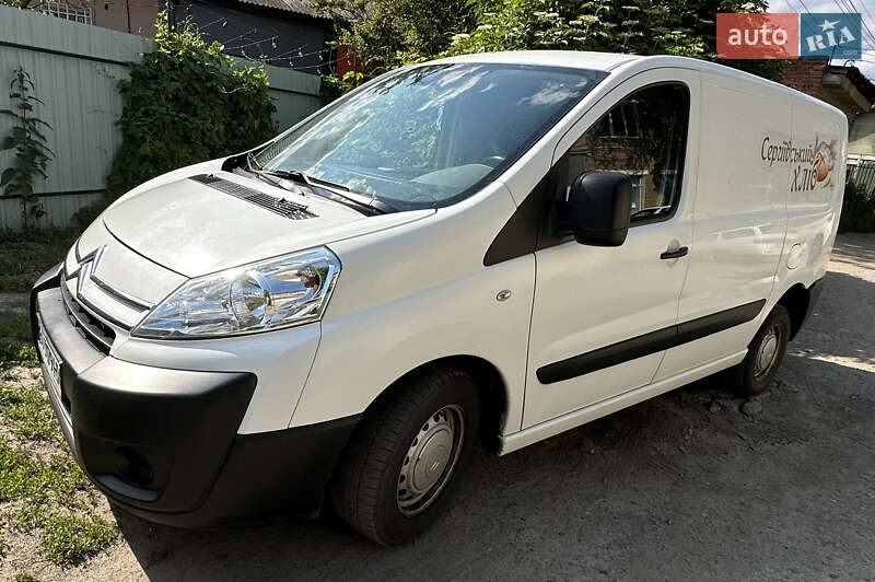 Грузовой фургон Citroen Jumpy 2012 в 