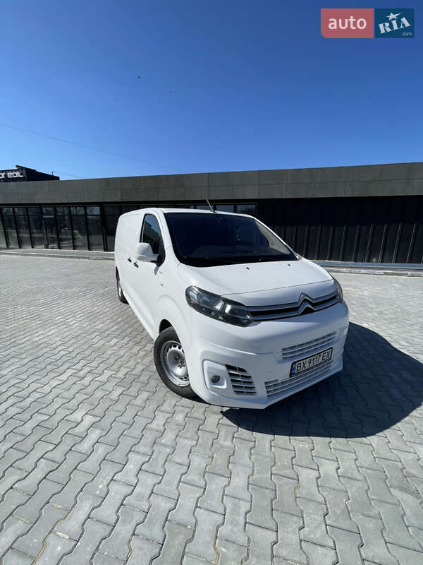 Вантажний фургон Citroen Jumpy 2017 в 
