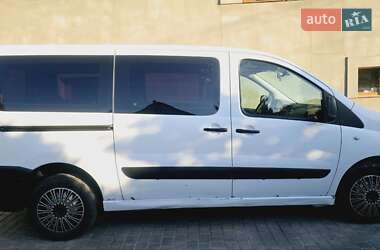 Грузовой фургон Citroen Jumpy 2011 в 