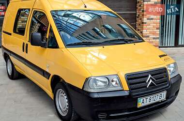 Вантажний фургон Citroen Jumpy 2006 в Калуші