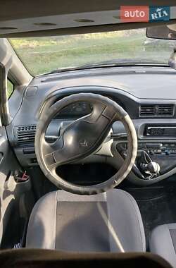 Грузовой фургон Citroen Jumpy 2001 в 