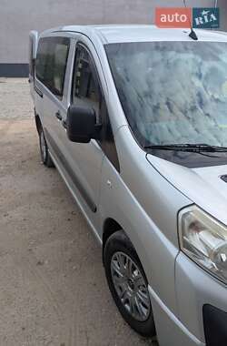 Минивэн Citroen Jumpy 2011 в 
