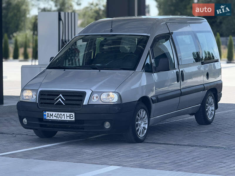 Минивэн Citroen Jumpy 2005 в 