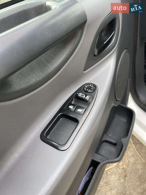 Минивэн Citroen Jumpy 2009 в Ровно фото 13 Минивэн Citroen Jumpy 2009 в Ровно