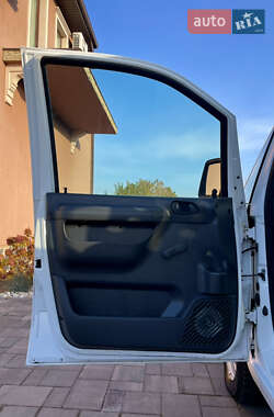 Вантажний фургон Citroen Jumpy 2001 в  фото 15 Вантажний фургон Citroen Jumpy 2001 в