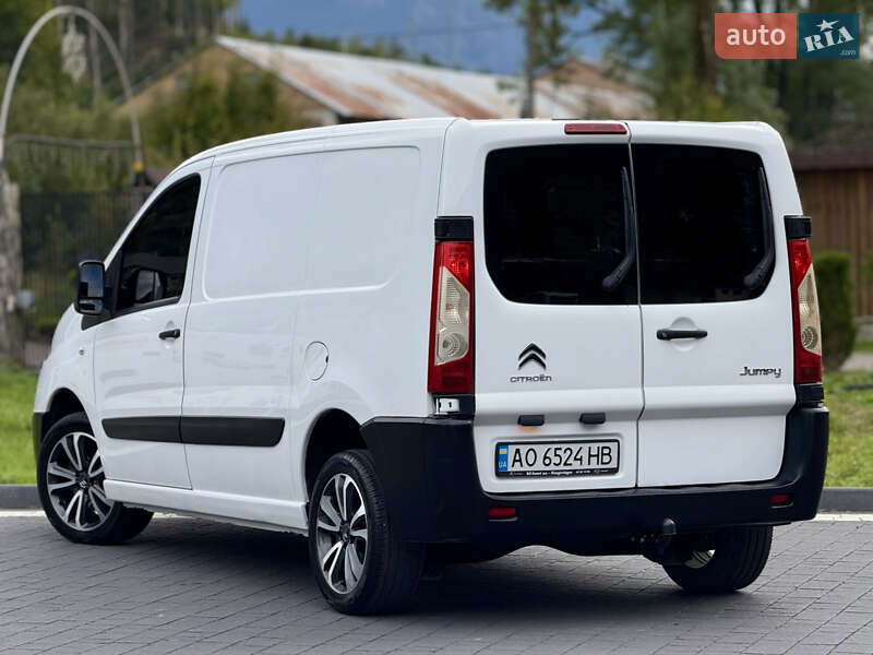 Вантажний фургон Citroen Jumpy 2014 в Міжгір'ї