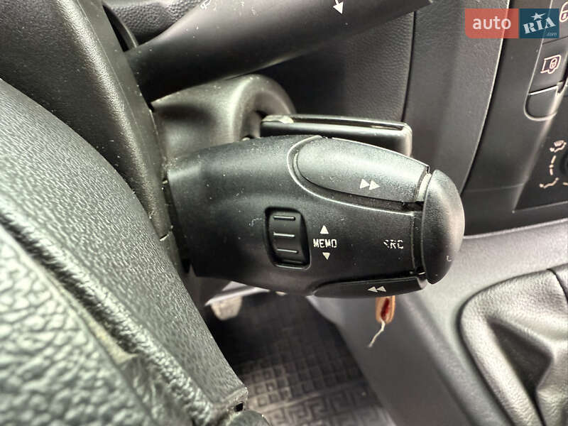 Вантажний фургон Citroen Jumpy 2014 в Міжгір'ї