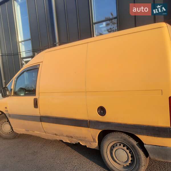 Грузовой фургон Citroen Jumpy 2000 в Львове
