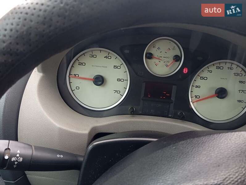 Мінівен Citroen Jumpy 2010 в Чернівцях фото 8 Мінівен Citroen Jumpy 2010 в Чернівцях