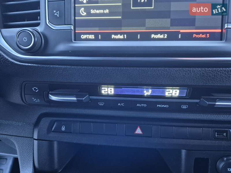 Мінівен Citroen Jumpy 2017 в Стрию