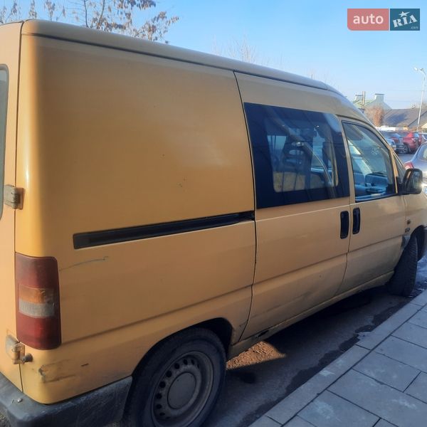 Вантажний фургон Citroen Jumpy 2000 в Львові