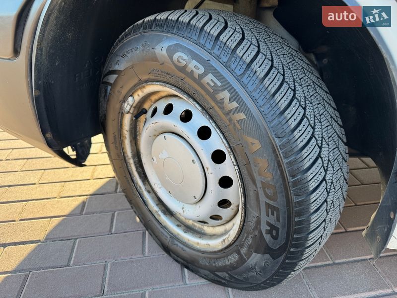 Минивэн Citroen Jumpy 2004 в Сарнах
