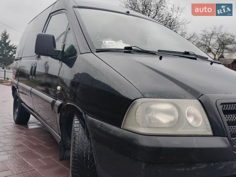 Грузовой фургон Citroen Jumpy 2004 в Тернополе