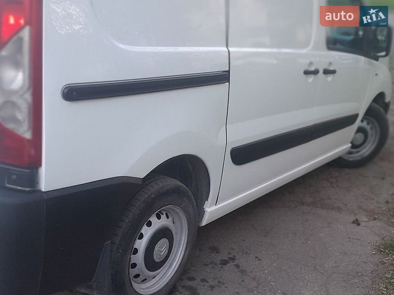 Грузовой фургон Citroen Jumpy 2011 в Львове