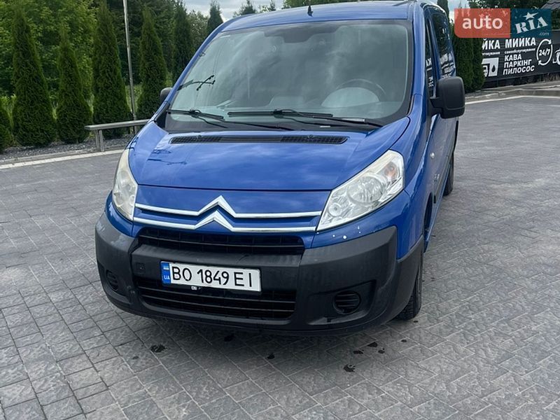 Грузовой фургон Citroen Jumpy 2009 в Почаеве