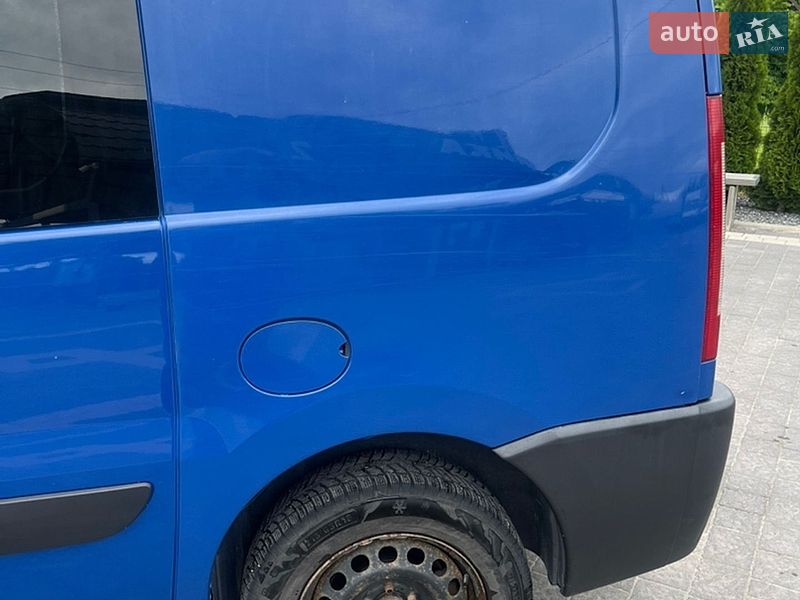 Грузовой фургон Citroen Jumpy 2009 в Почаеве