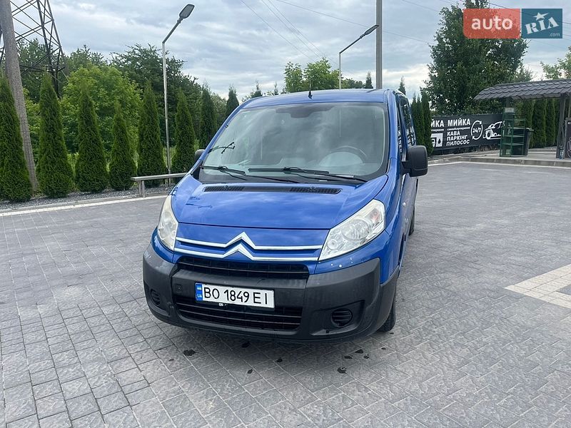 Грузовой фургон Citroen Jumpy 2009 в Почаеве