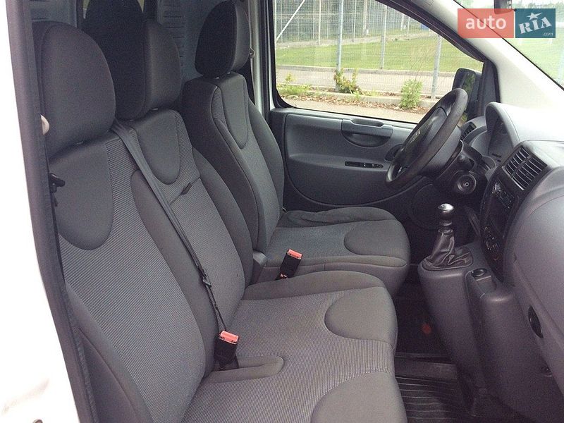 Вантажний фургон Citroen Jumpy 2011 в Харкові