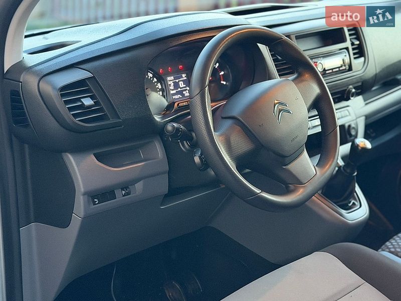 Вантажний фургон Citroen Jumpy 2016 в Дрогобичі