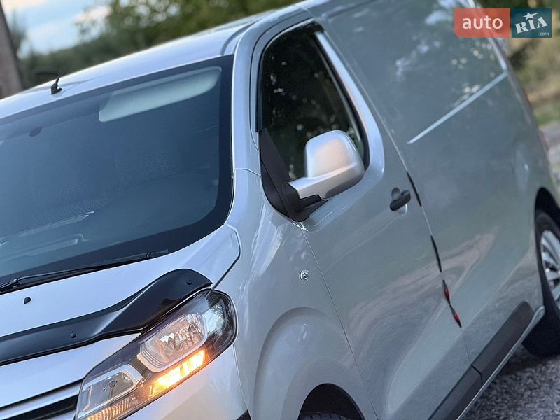 Вантажний фургон Citroen Jumpy 2016 в Дрогобичі