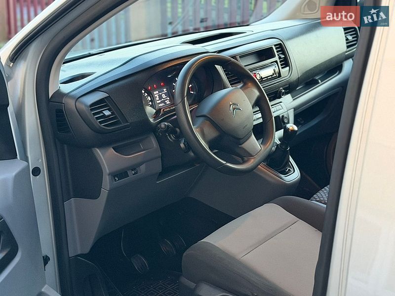Вантажний фургон Citroen Jumpy 2016 в Дрогобичі