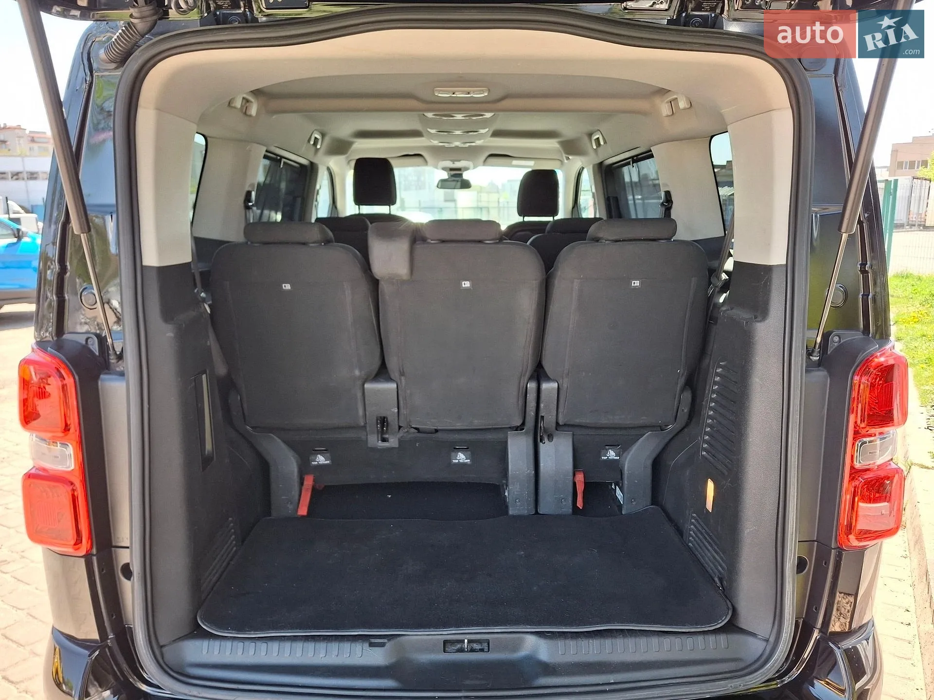 2016 Citroen Spacetourer - мініатюра 16
