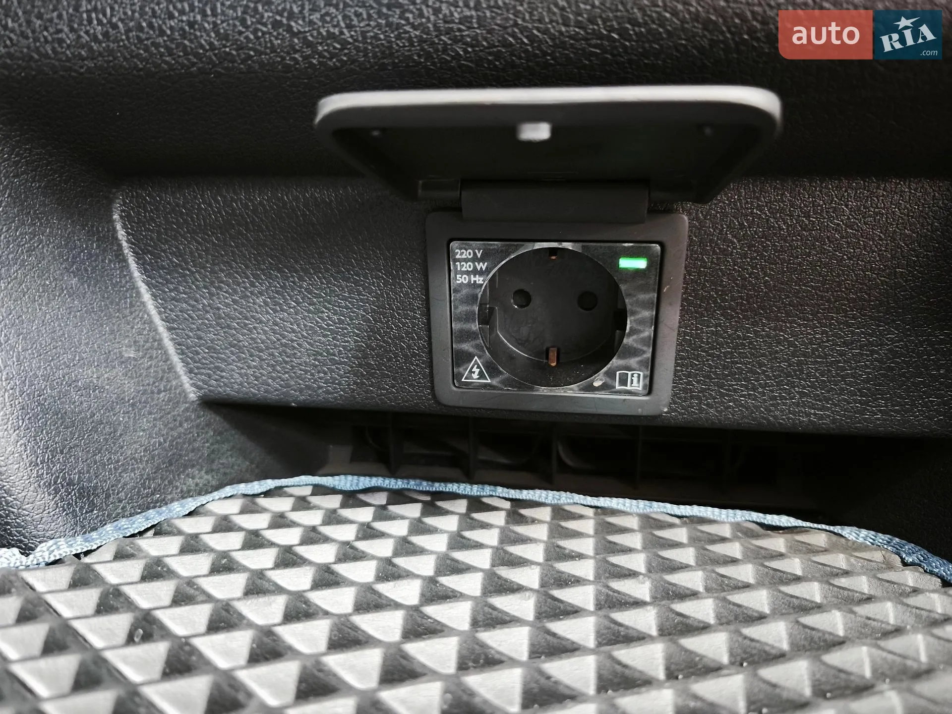 2020 Citroen Spacetourer - мініатюра 35