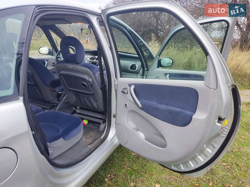 Минивэн Citroen Xsara Picasso 2006 в Каневе