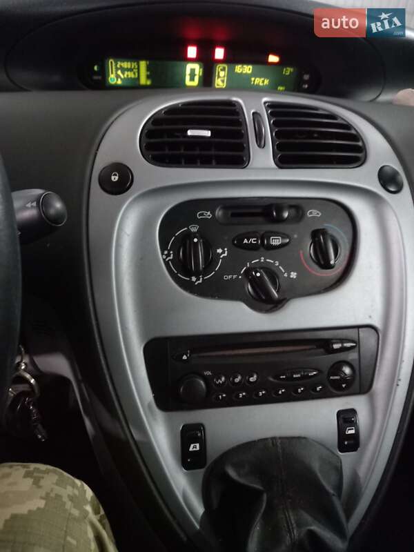 Минивэн Citroen Xsara Picasso 2010 в Славуте фото 12 Минивэн Citroen Xsara Picasso 2010 в Славуте