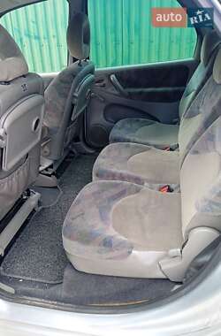 Минивэн Citroen Xsara Picasso 2001 в 