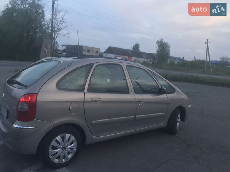 Минивэн Citroen Xsara Picasso 2006 в Корсуне-Шевченковском фото 7 Минивэн Citroen Xsara Picasso 2006 в Корсуне-Шевченковском