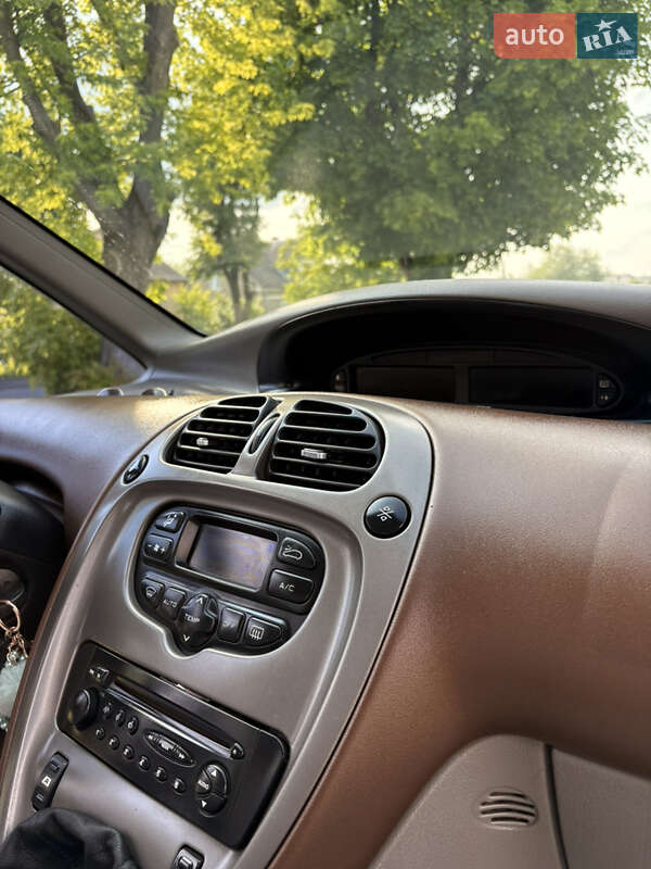 Минивэн Citroen Xsara Picasso 2002 в Сокале