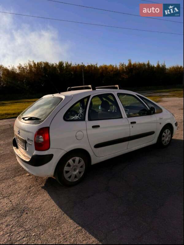 Мінівен Citroen Xsara Picasso 2010 в Здолбуніві фото 6 Мінівен Citroen Xsara Picasso 2010 в Здолбуніві