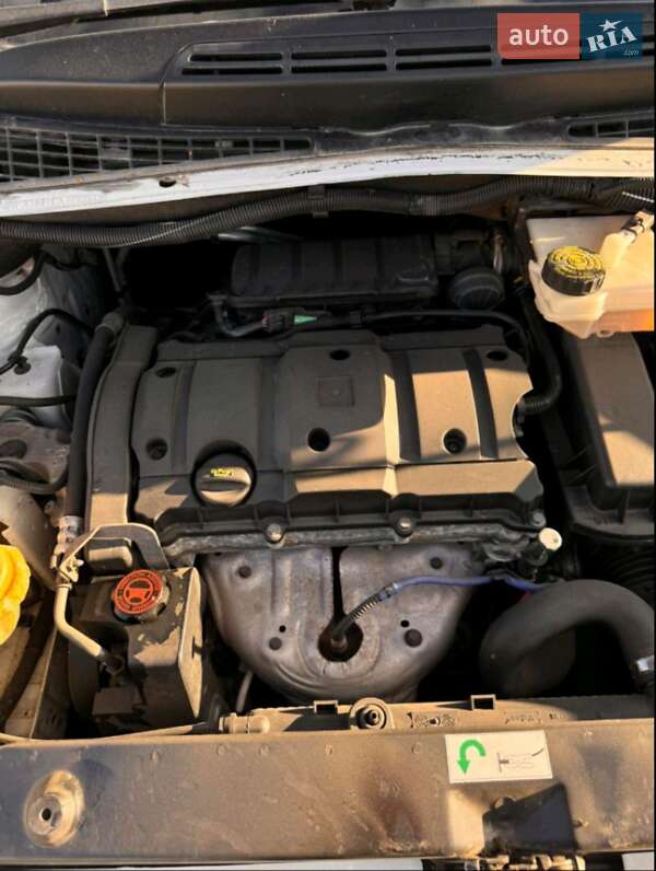 Мінівен Citroen Xsara Picasso 2010 в Здолбуніві фото 19 Мінівен Citroen Xsara Picasso 2010 в Здолбуніві