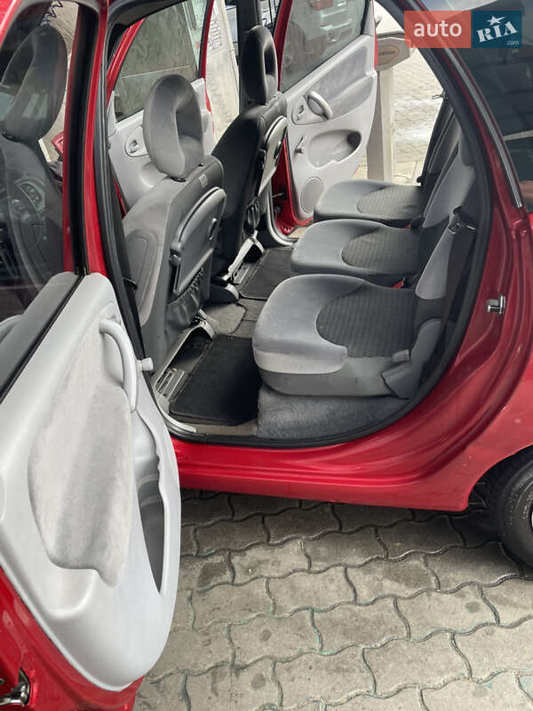 Минивэн Citroen Xsara Picasso 2010 в Владимире